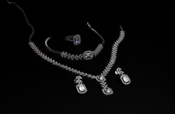 Trang sức, kim cương, đính đá, jewelry, diamonds, gemstones, royal  - Quang Viet Nguyen 3
