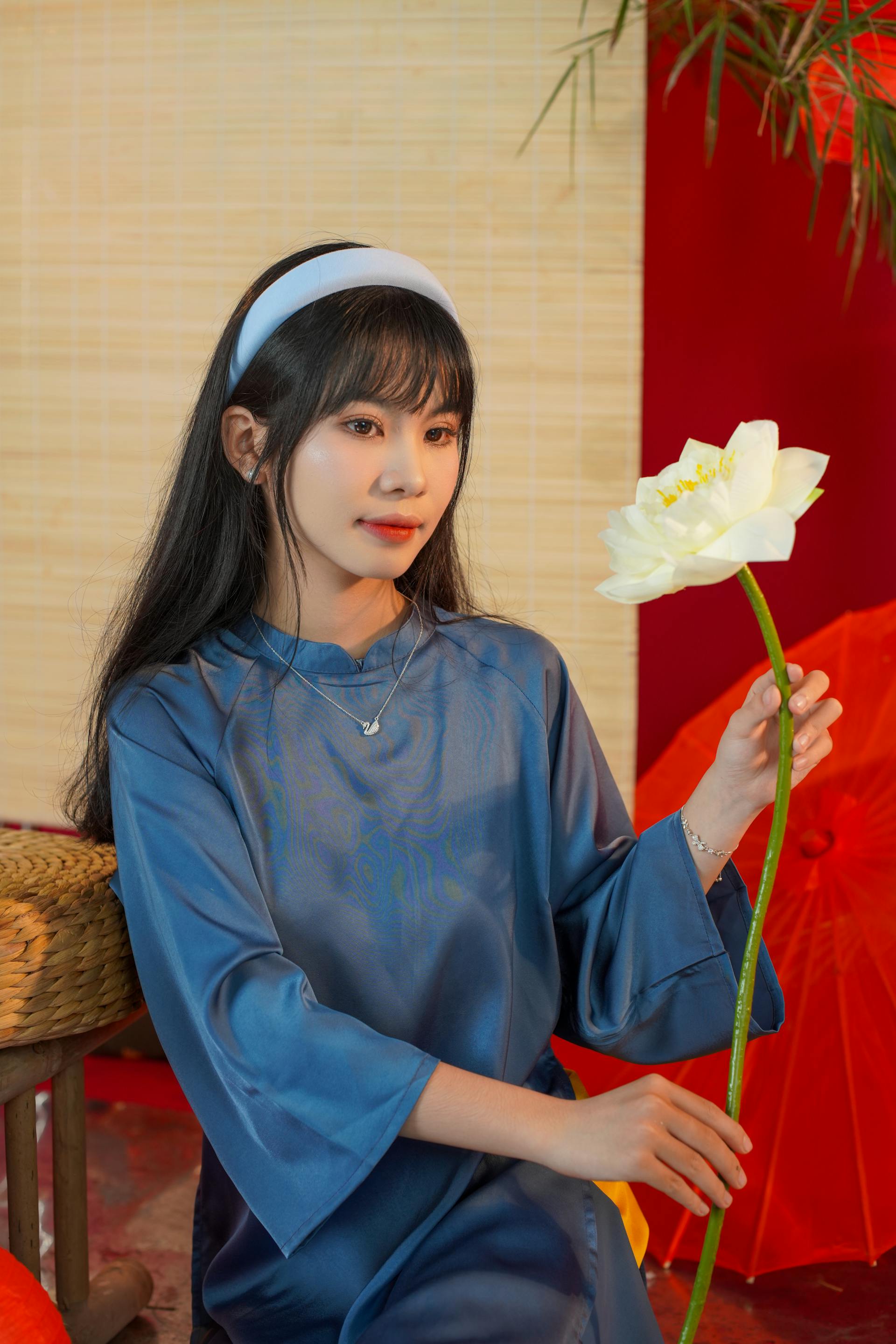 Cô gái, thiếu nữ, Việt Nam, trang phục truyền thống, girl, young woman, Vietnam, traditional costume - Đan Thy Nguyễn Mai 29