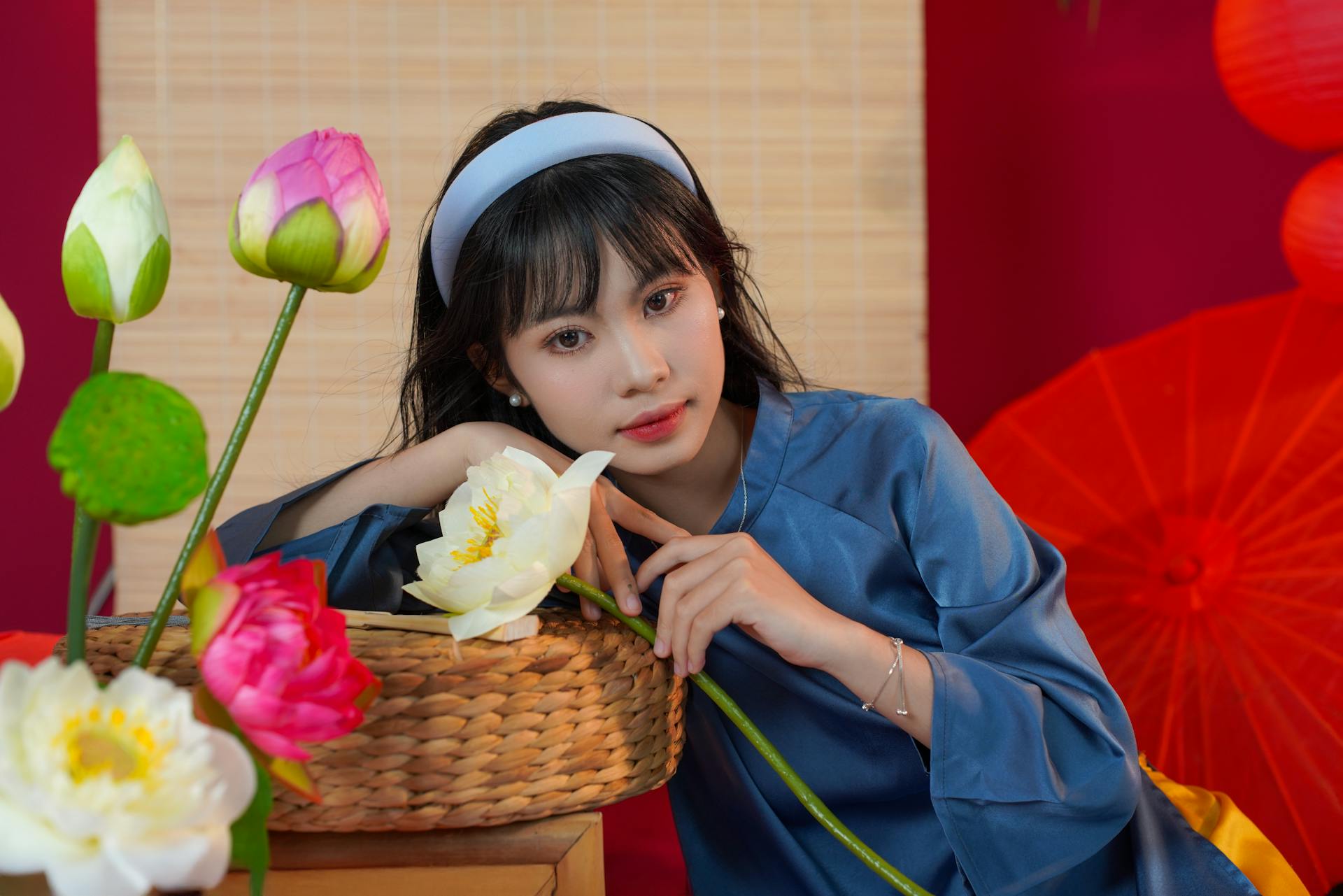 Cô gái, thiếu nữ, Việt Nam, trang phục truyền thống, girl, young woman, Vietnam, traditional costume - Đan Thy Nguyễn Mai 28