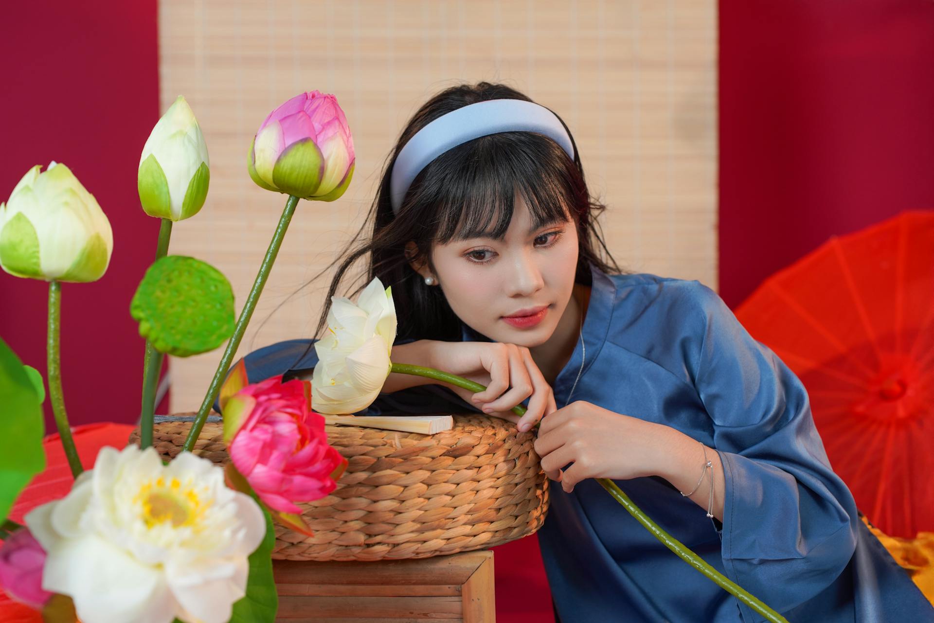 Cô gái, thiếu nữ, Việt Nam, trang phục truyền thống, girl, young woman, Vietnam, traditional costume - Đan Thy Nguyễn Mai 27