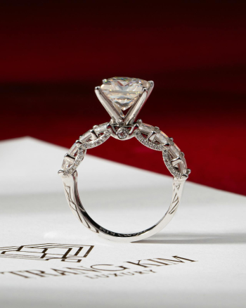 Trang sức, nhẫn,  kim cương, đính đá, jewelry, diamonds, ring, gemstones, royal  - Quang Viet Nguyen 1