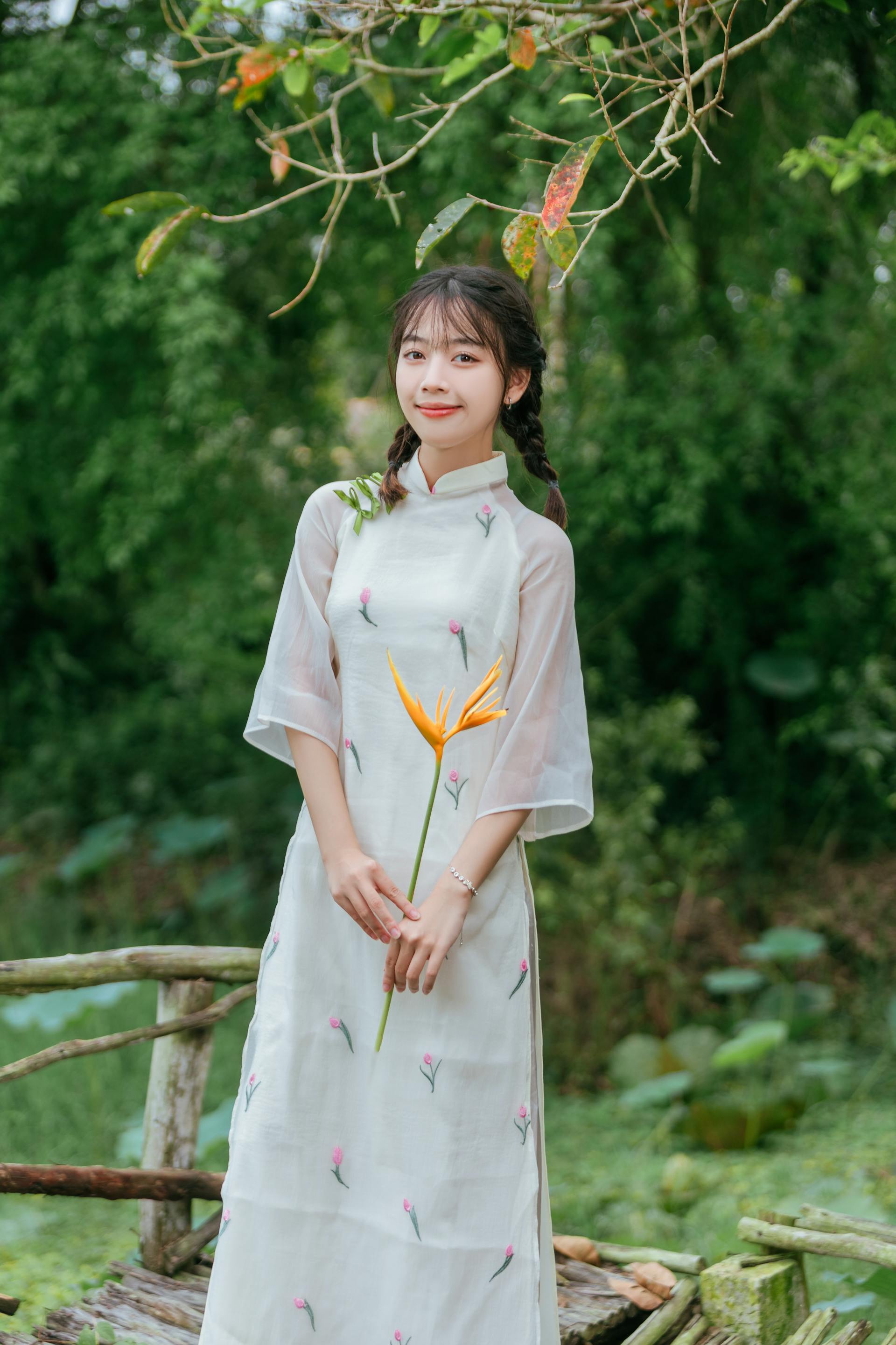 Cô gái, thiếu nữ, Việt Nam, trang phục truyền thống, girl, young woman, Vietnam, traditional costume - Đan Thy Nguyễn Mai 49