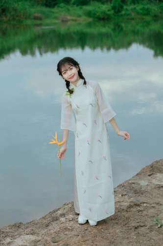 Cô gái, thiếu nữ, Việt Nam, trang phục truyền thống, girl, young woman, Vietnam, traditional costume - Đan Thy Nguyễn Mai 69