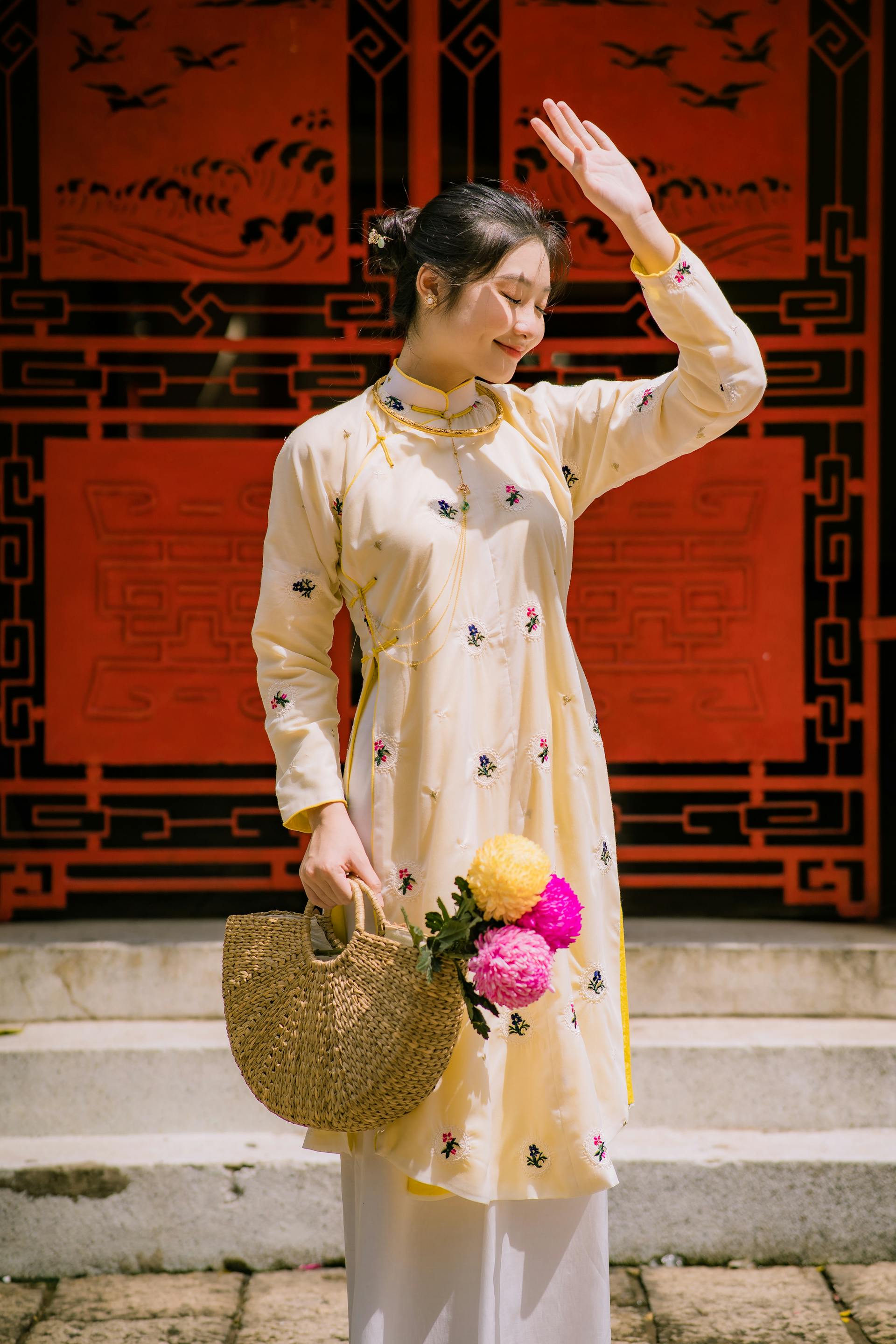 Cô gái, thiếu nữ, Việt Nam, trang phục truyền thống, girl, young woman, Vietnam, traditional costume - Thanh Nhan 6