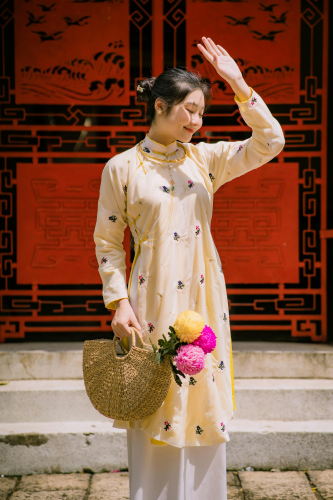 Cô gái, thiếu nữ, Việt Nam, trang phục truyền thống, girl, young woman, Vietnam, traditional costume - Thanh Nhan 6