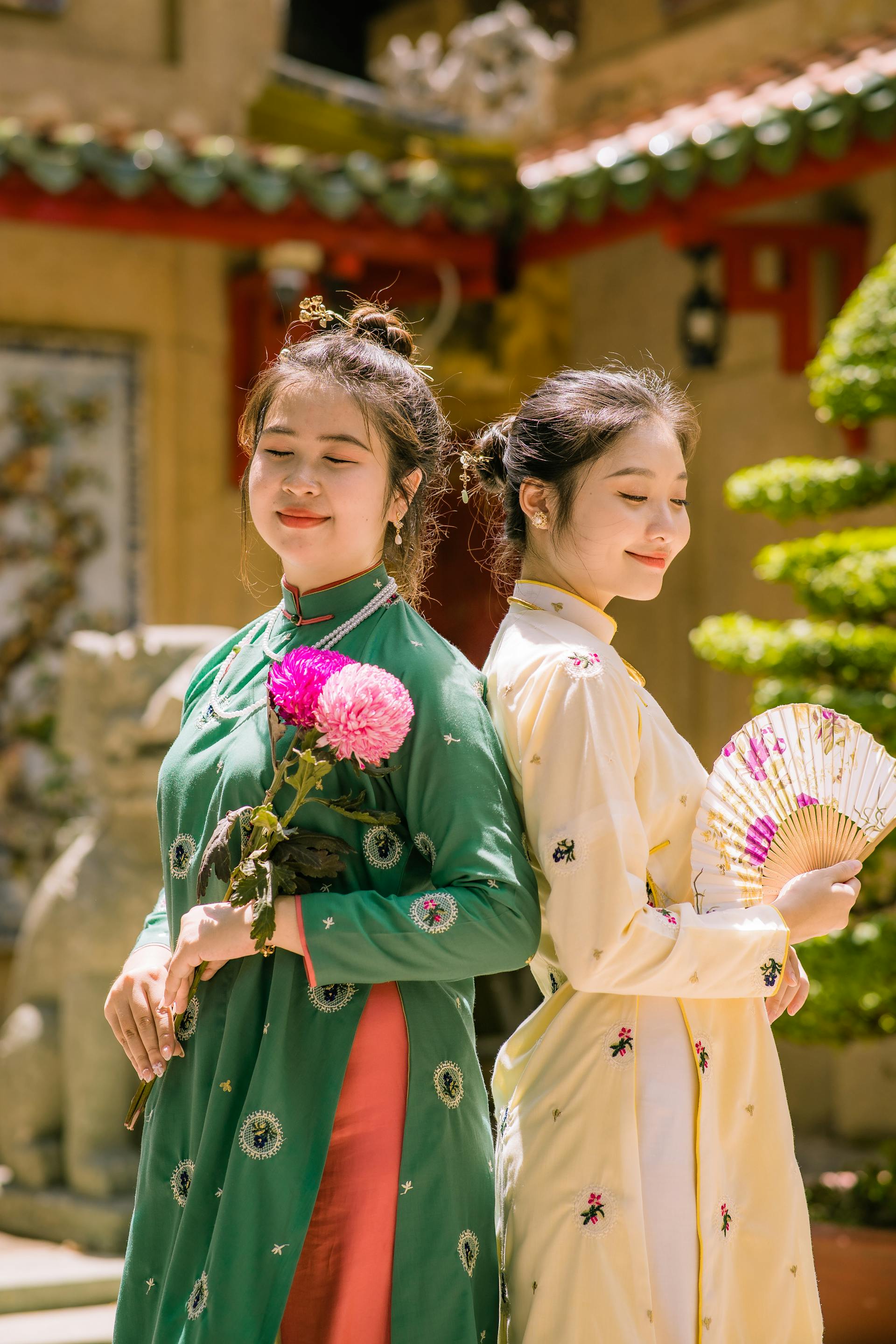 Cô gái, thiếu nữ, Việt Nam, trang phục truyền thống, girl, young woman, Vietnam, traditional costume - Thanh Nhan 4