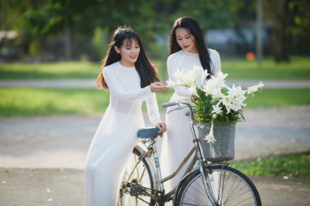 Thiếu nữ, cô gái, áo dài, truyền thống, xe đạp, young lady, girl, ao dai, tradition, bicycle - Phát trương 7