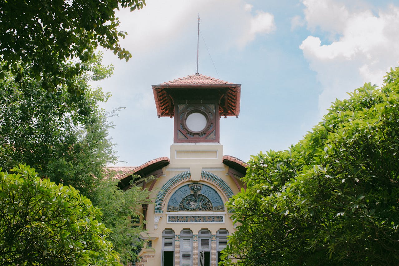 Trường đại học Sài Gòn, trường học, đại học, Việt Nam, Saigon University, school, university, Vietnam - Tien Tran