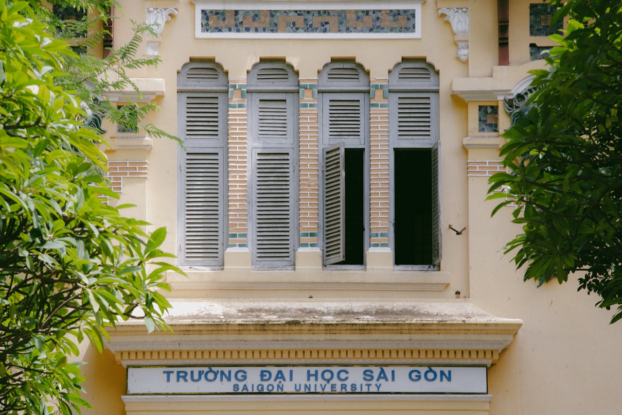 Trường đại học Sài Gòn, trường học, đại học, Việt Nam, Saigon University, school, university, Vietnam - Tien Tran 4