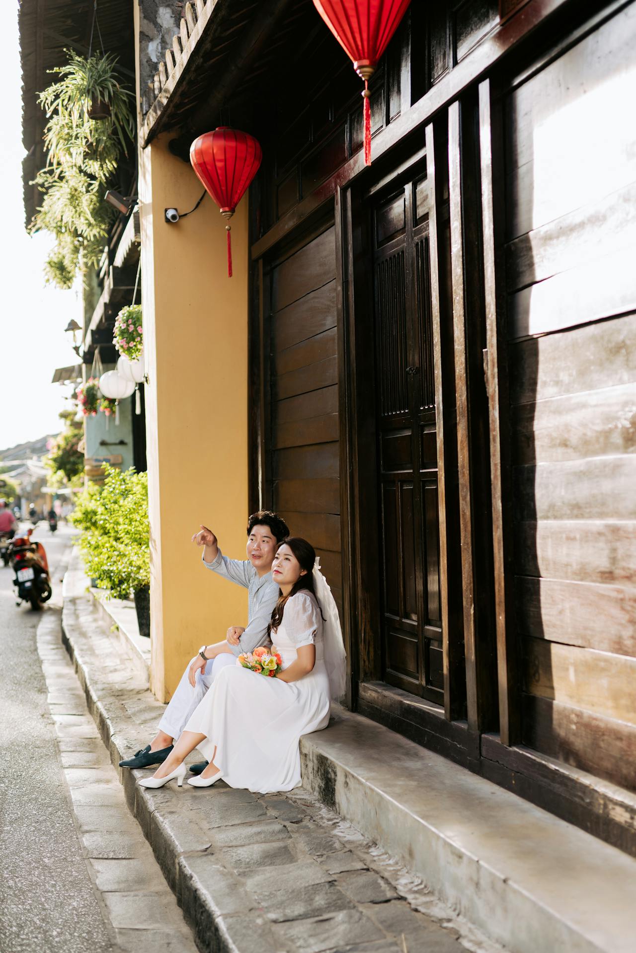 Cặp đôi, couple, nam nữ, tình yêu, chụp ảnh, Hội An, phố cổ, nắng vàng,Việt Nam - Trần Long 5