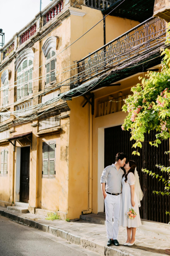 Cặp đôi, couple, nam nữ, tình yêu, chụp ảnh, Hội An, phố cổ, nắng vàng,Việt Nam - Trần Long 12