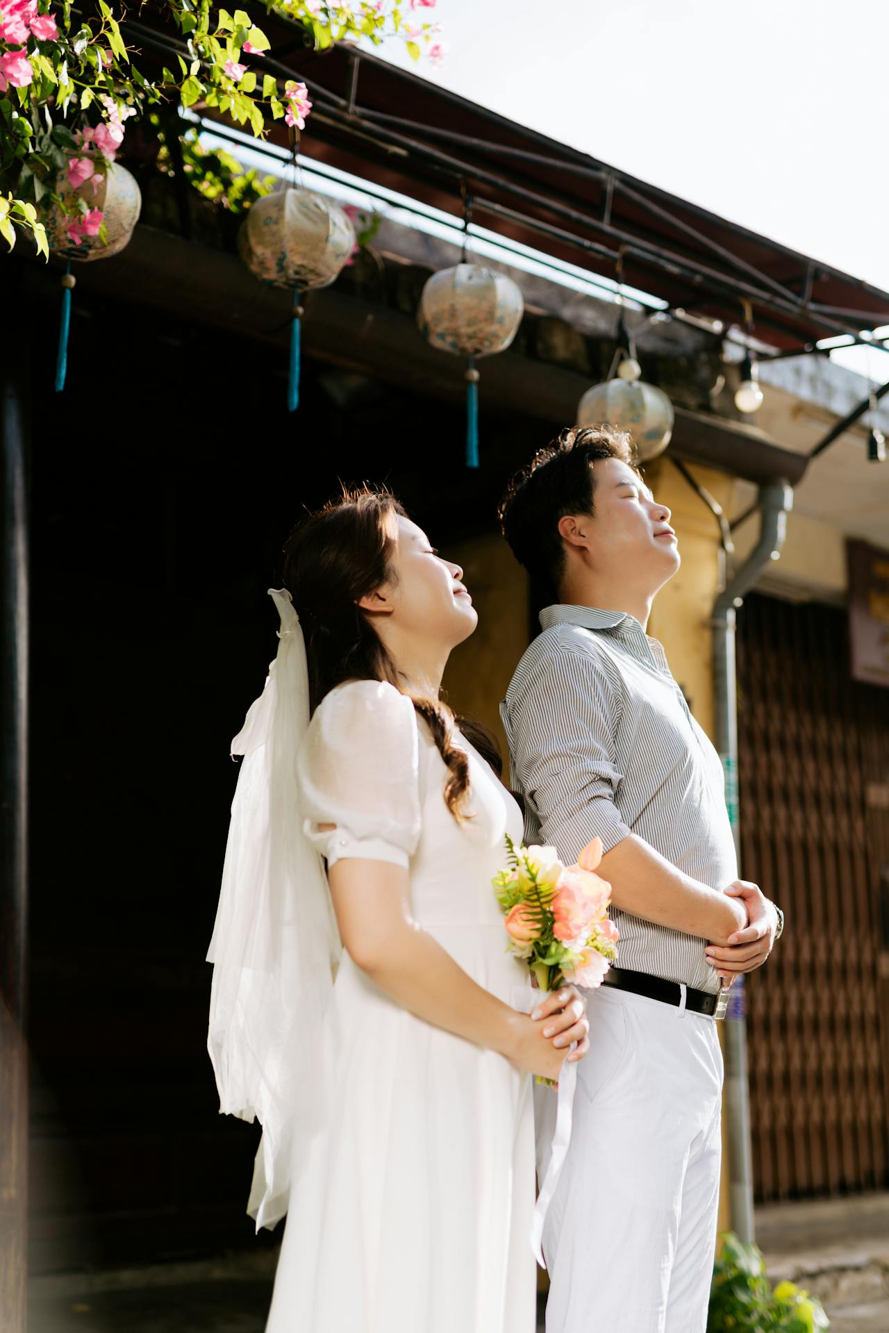 Cặp đôi, couple, nam nữ, tình yêu, chụp ảnh, Hội An, phố cổ, nắng vàng,Việt Nam - Trần Long 9