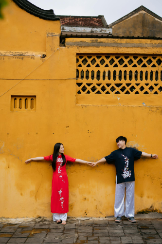 Cặp đôi, couple, nam nữ, tình yêu, chụp ảnh, Hội An, phố cổ, nắng vàng,Việt Nam - Trần Long 26