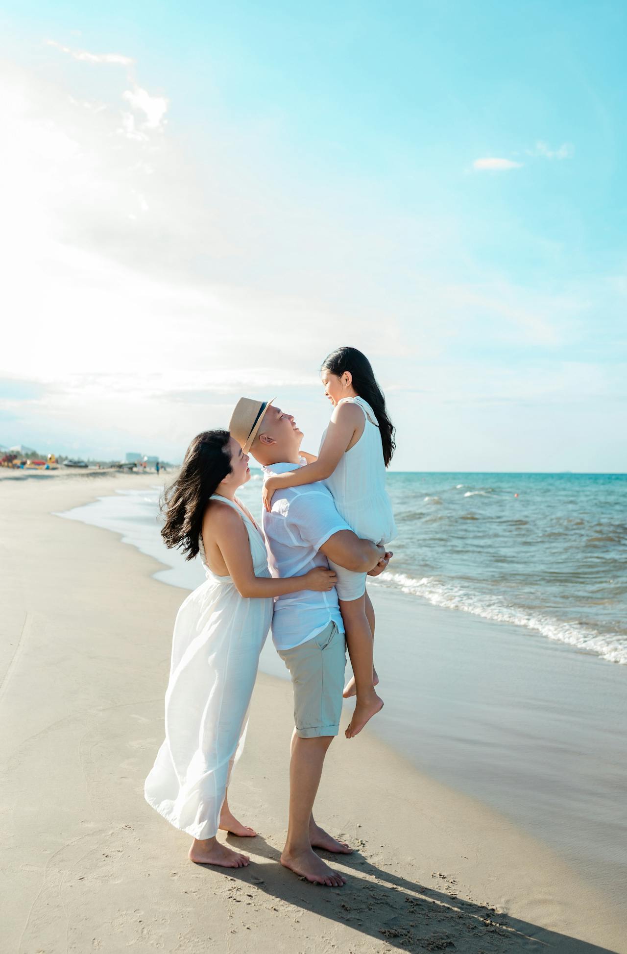 Gia đình, family, cha mẹ và con, yêu thương, hạnh phúc, parents and children, love, happiness - Võ Văn Tiến 26