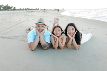 Gia đình, family, cha mẹ và con, yêu thương, hạnh phúc, parents and children, love, happiness - Võ Văn Tiến 29
