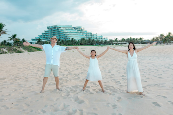 Gia đình, family, cha mẹ và con, yêu thương, hạnh phúc, parents and children, love, happiness - Võ Văn Tiến 3