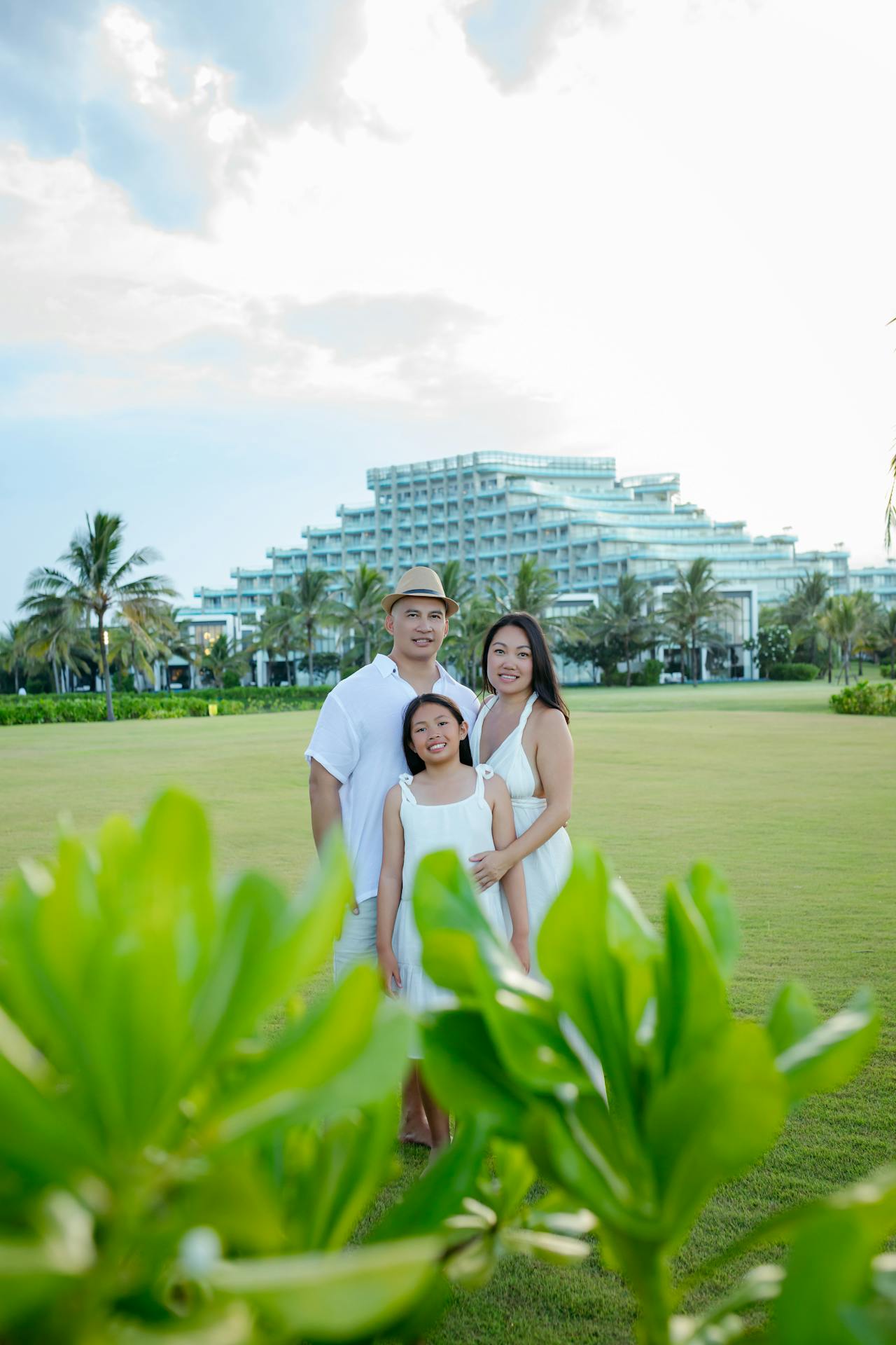 Gia đình, family, cha mẹ và con, yêu thương, hạnh phúc, parents and children, love, happiness - Võ Văn Tiến 6