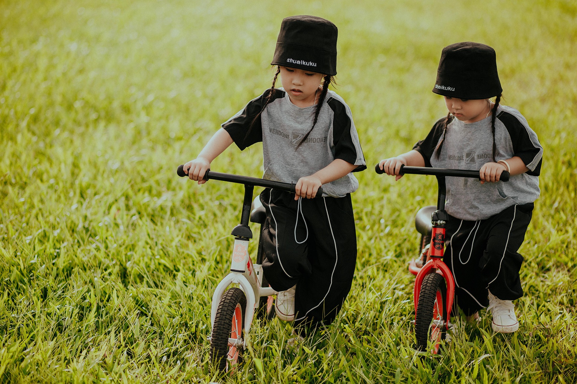 Em bé, trẻ em, bé gái, baby, children, girls, xe đạp, chạy xe, bicycle, ride- Jupilu 4