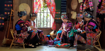 Phụ nữ, woman, Dân tộc Lô Lô, Lãng mạn, Trang phục, Lo lo ethnic group, Romance, Clothes, miền núi, vùng cao, mountain, highland - MinhChuyen_1