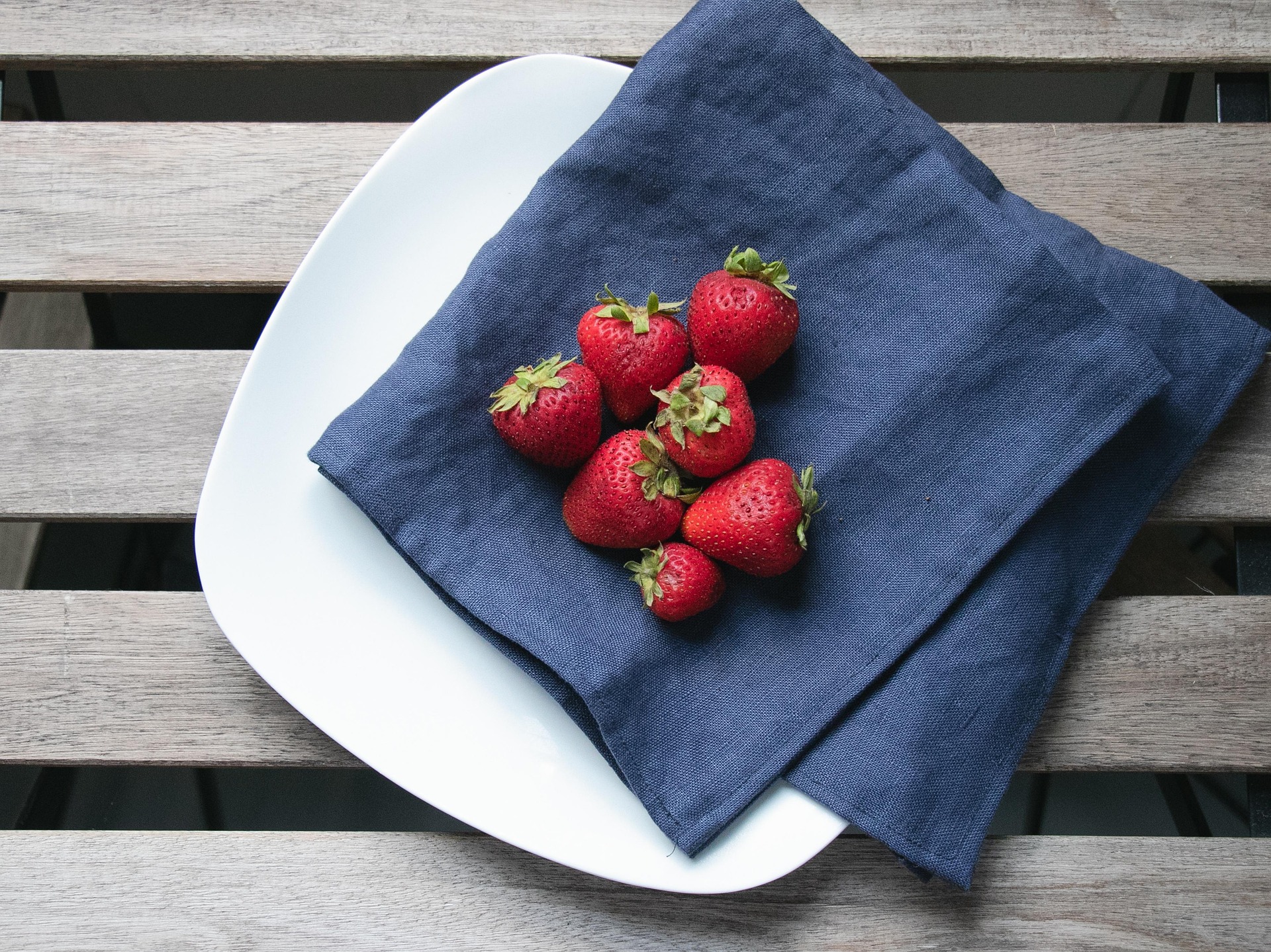 Trái dâu, dâu, strawberries, trái cây, fruit- hudsoncrafted 1
