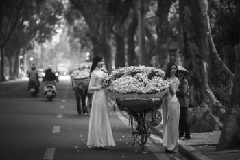 Cô gái, áo dài, xe đạp hoa, đường, Girl, Ao Dai, flower bicycle, Road- Quangbaophoto