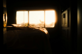 Cửa sổ, phòng ngủ, ánh nắng, tối, window, bedroom, sunlight, dark- Erik Schereder