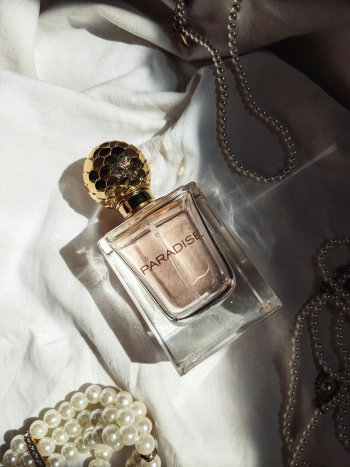 Mỹ phẩm, nước hoa, perfume, beauty, cosmetic, fashion - Lizzy Honey