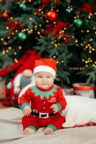 Em bé, trẻ em, bé trai, chụp giáng sinh, hộp quà, baby, children, boy, Christmas photography, gift boxes -  21zere 1