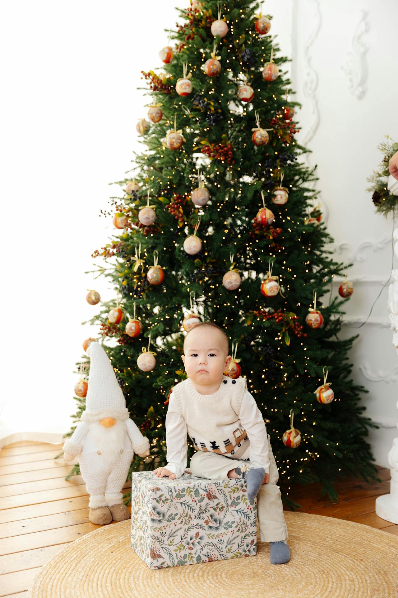 Em bé, trẻ em, bé trai, chụp giáng sinh, hộp quà, baby, children, boy, Christmas photography, gift boxes -  21zere 6