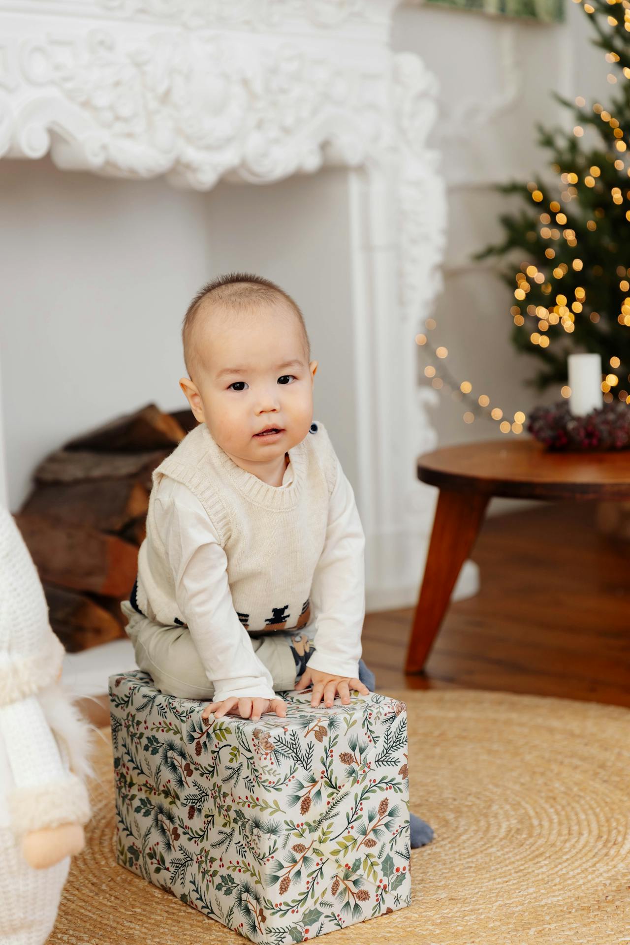 Em bé, trẻ em, bé trai, chụp giáng sinh, hộp quà, baby, children, boy, Christmas photography, gift boxes -  21zere 4