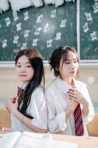 Học sinh, bạn bè, lớp học, trường học, kỉ niệm, giáo dục, kỷ yếu, students, friends, class, school, memories, education, yearbook - Green odette 5