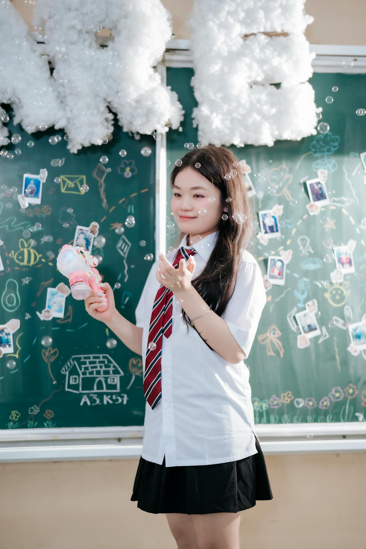 Học sinh, bạn nữ, lớp học, trường học, kỉ niệm, giáo dục, kỷ yếu, students, girls, class, school, memories, education, yearbook - Green odette 14