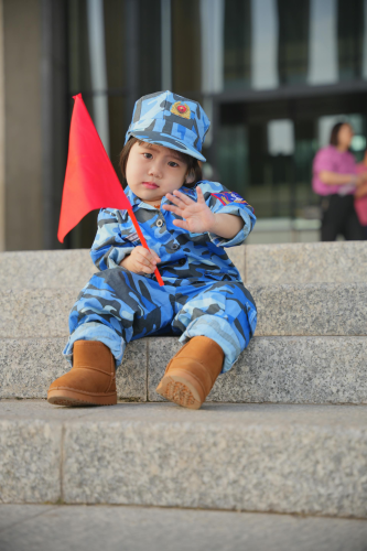 Em bé, trẻ em, kids, kid, baby, con gái, girl, quân đội, quân phục, lá cờ Việt Nam, lá cờ, Việt Nam - HONG SON 6