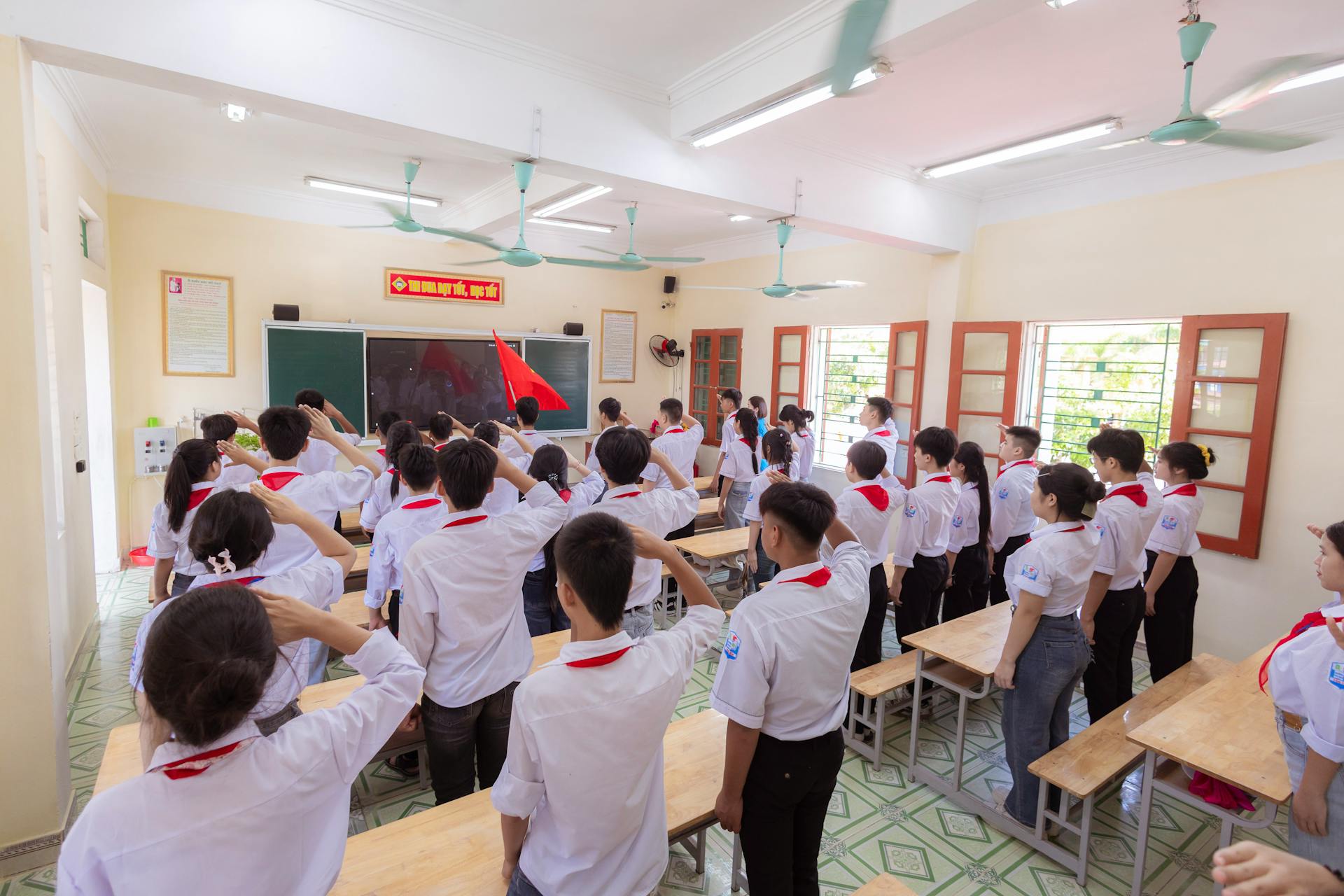 Trường học, học sinh, student, school, chào cờ, khai giảng, lá cờ Việt Nam, lá cờ, Việt Nam - HONG SON 4