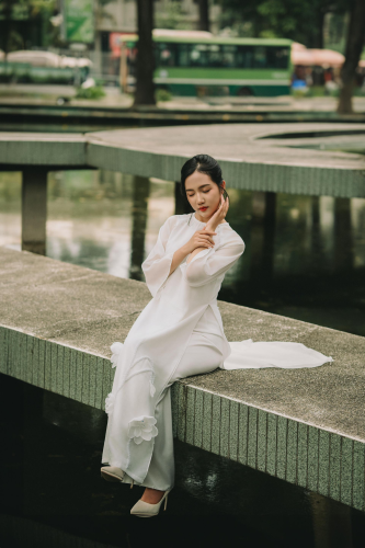 Áo dài, con gái, girl, thiếu nữ, trang phục truyền thống, Hồ con rùa, Việt Nam - Kha Ruxury 3