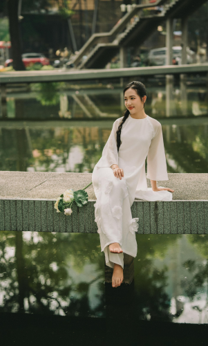 Áo dài, con gái, girl, thiếu nữ, trang phục truyền thống, Hồ con rùa, Việt Nam - Kha Ruxury 1