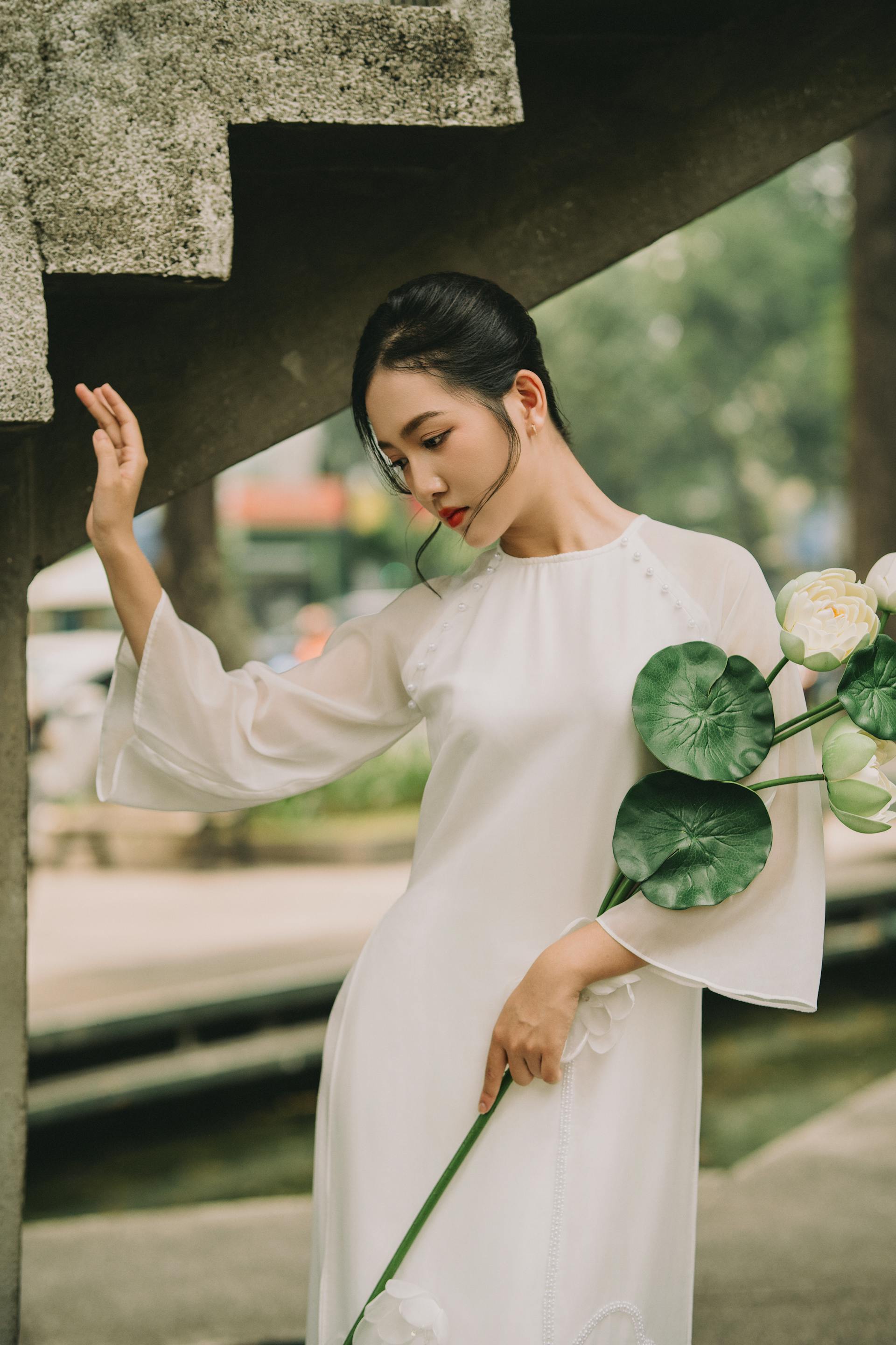 Áo dài, con gái, girl, thiếu nữ, trang phục truyền thống, Hồ con rùa, Việt Nam - Kha Ruxury 4
