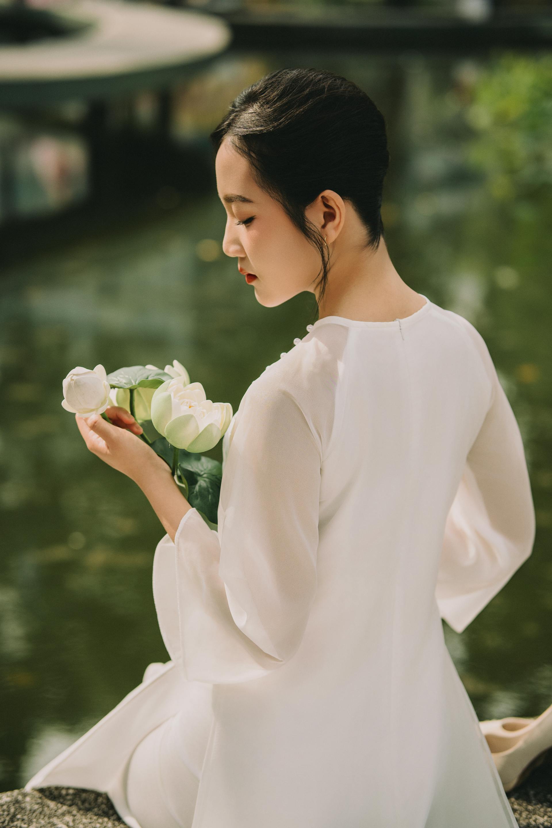 Áo dài, con gái, girl, thiếu nữ, trang phục truyền thống, Hồ con rùa, Việt Nam - Kha Ruxury 5