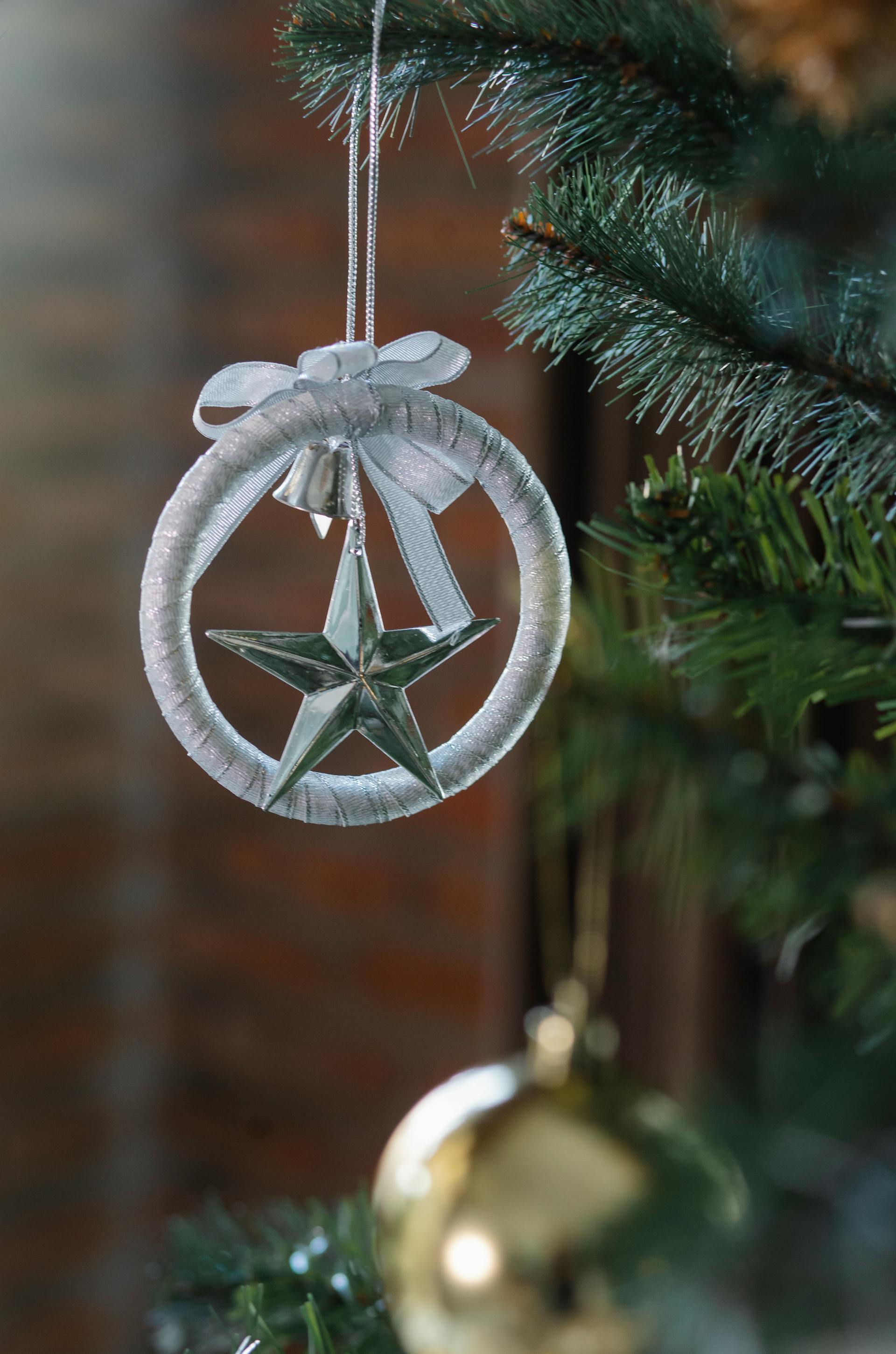 Giáng sinh, trang trí, cây thông, pine tree, decor, noel, christmas- Laura James 13