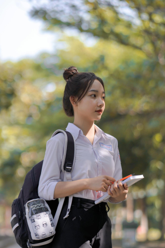 Học sinh, bạn nữ, lớp học, trường học, kỉ niệm, giáo dục, kỷ yếu, students, girl, class, school, memories, education, yearbook - Phi Long 2