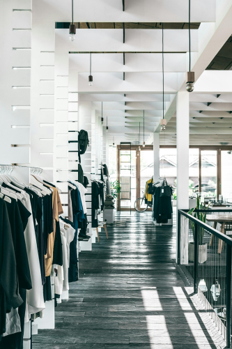 Cửa hàng thời trang, cửa hàng, store, fashion shop, shop, shopping, mua sắm, quần áo, cloth, clothing - Maria Orlova