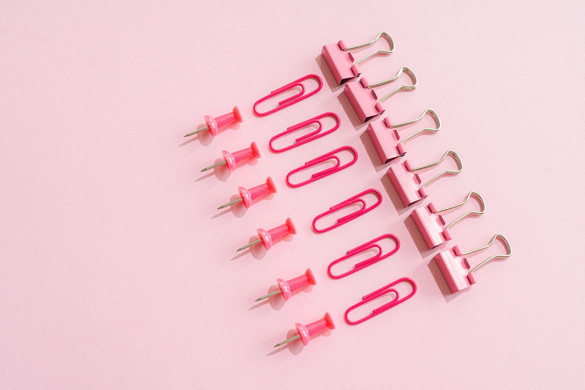 Ghim, kẹp giấy, paperclip, pin, đồ dùng học tập, trường, school supplies, school-SHVETS production 3