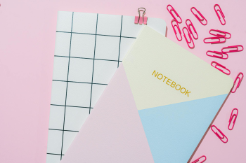 Vở, kẹp giấy, paperclip, notebook, đồ dùng học tập, trường, school supplies, school-SHVETS production 1