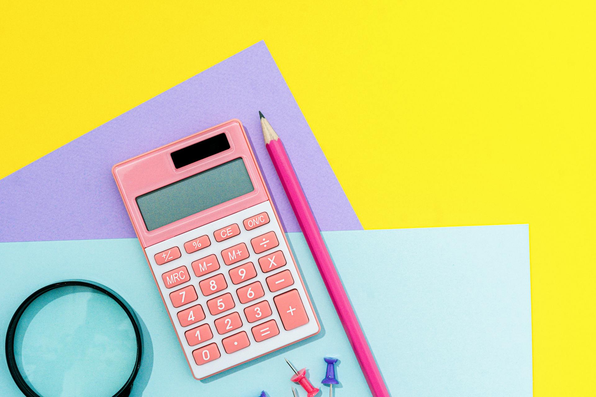 Máy tính, bút, vở, calculator, pen, notebook, đồ dùng học tập, trường, school supplies, school-SHVETS production 1