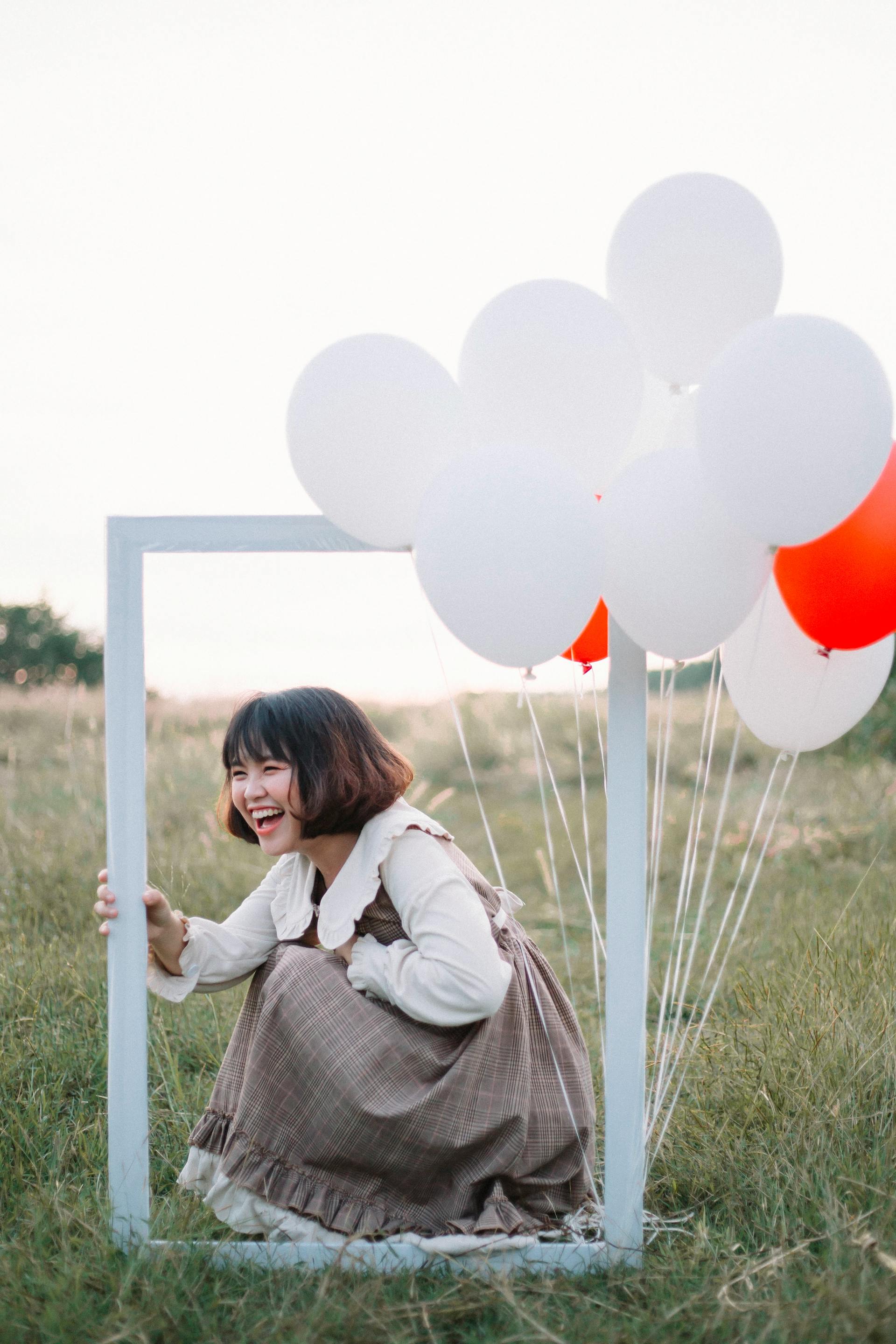 Con gái, girl, bong bóng, bóng, balloon, ngoại cảnh, Việt Nam - Huy Nguyễn 9