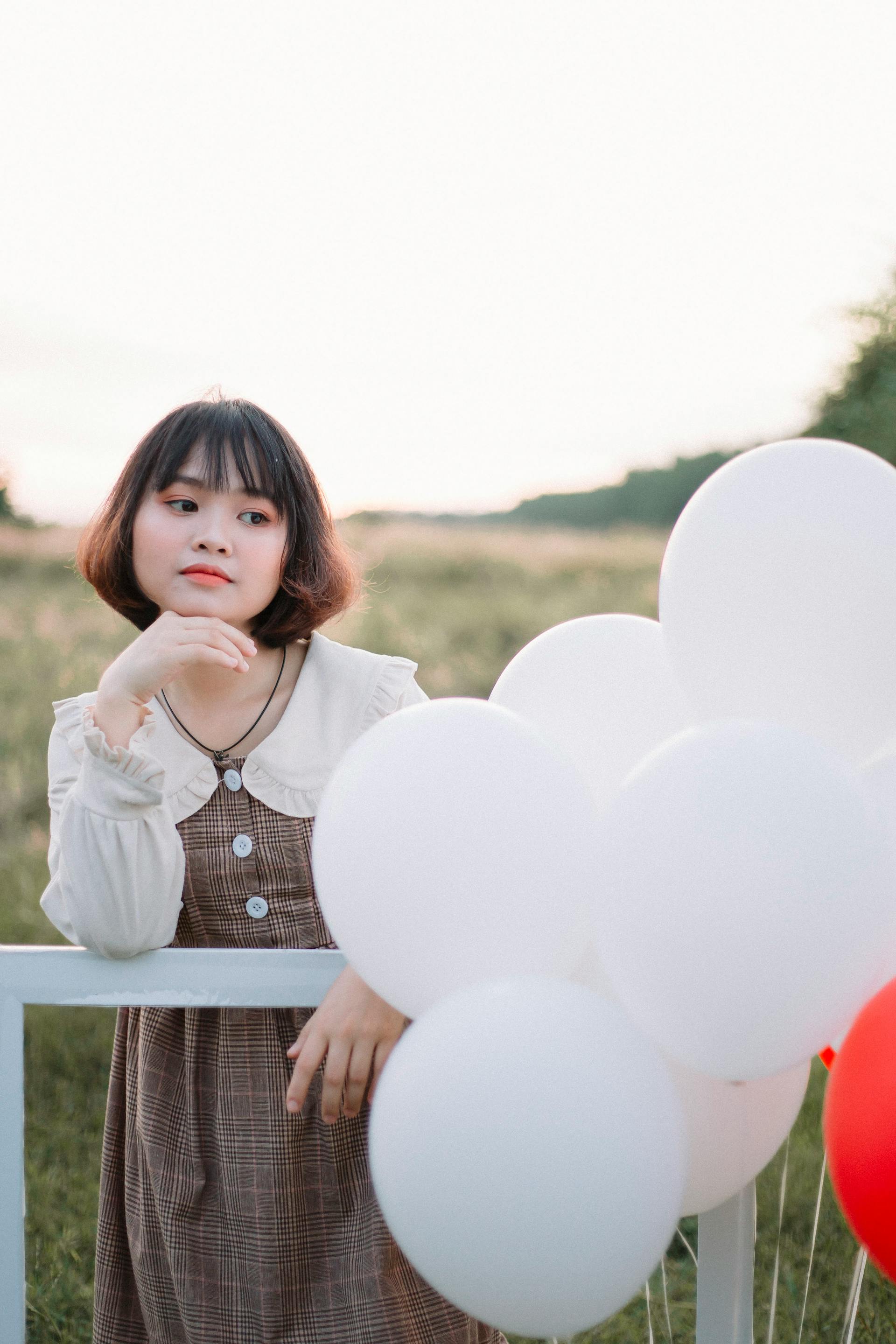 Con gái, girl, bong bóng, bóng, balloon, ngoại cảnh, Việt Nam - Huy Nguyễn 5
