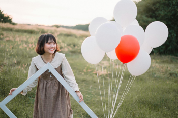 Con gái, girl, bong bóng, bóng, balloon, ngoại cảnh, Việt Nam - Huy Nguyễn 3