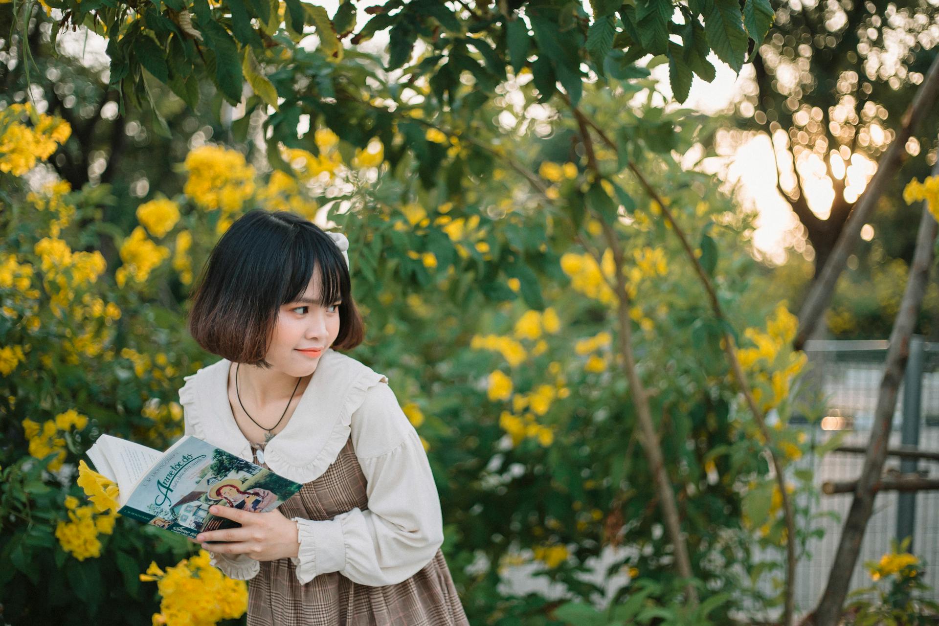 Con gái, girl, hoa, flower, ngoại cảnh, Việt Nam - Huy Nguyễn 4