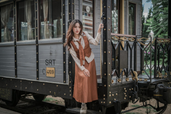 Đà Lạt, du lịch, travel, thiếu nữ, con gái, girl, ga xe lửa, xe lừa, train, Việt Nam - Tuấn Kiệt Jr 1