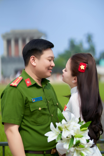 Áo dài, con gái, girl, thiếu nữa, công an, police, cặp đôi, couple, tình yêu, love, lover - Toàn Văn 9